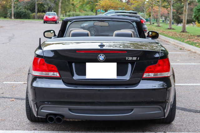 Used 2010 BMW 135i Convertible image 7