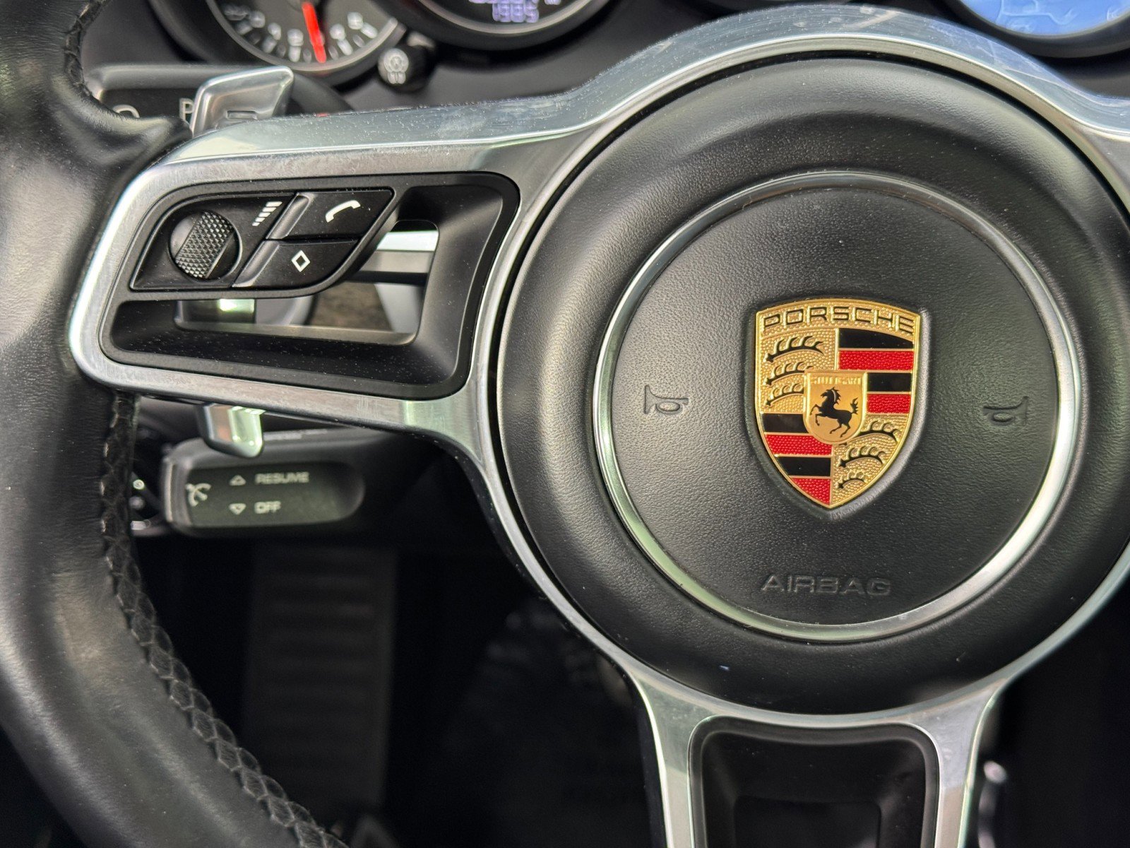 Used 2017 Porsche Cayenne Turbo image 21