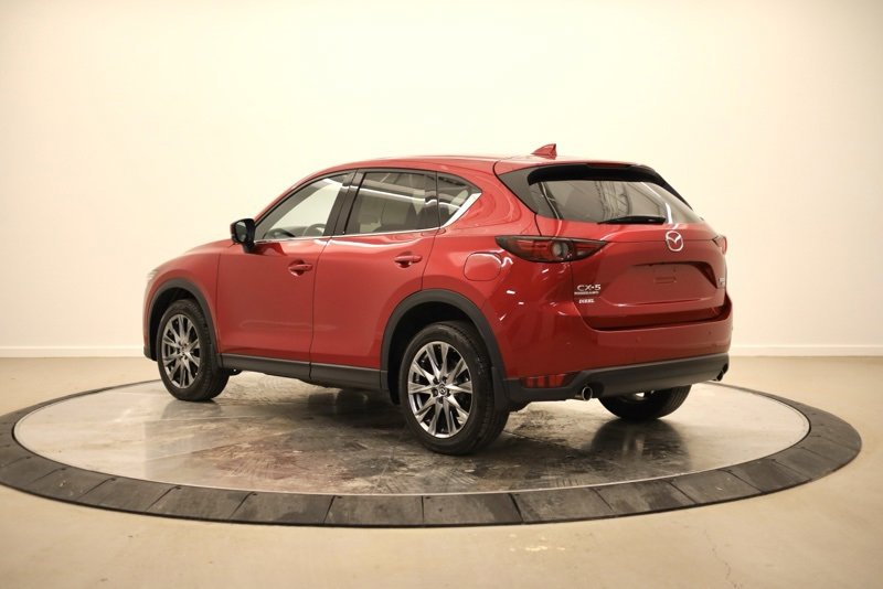Used 2021 MAZDA CX-5 Signature image 5