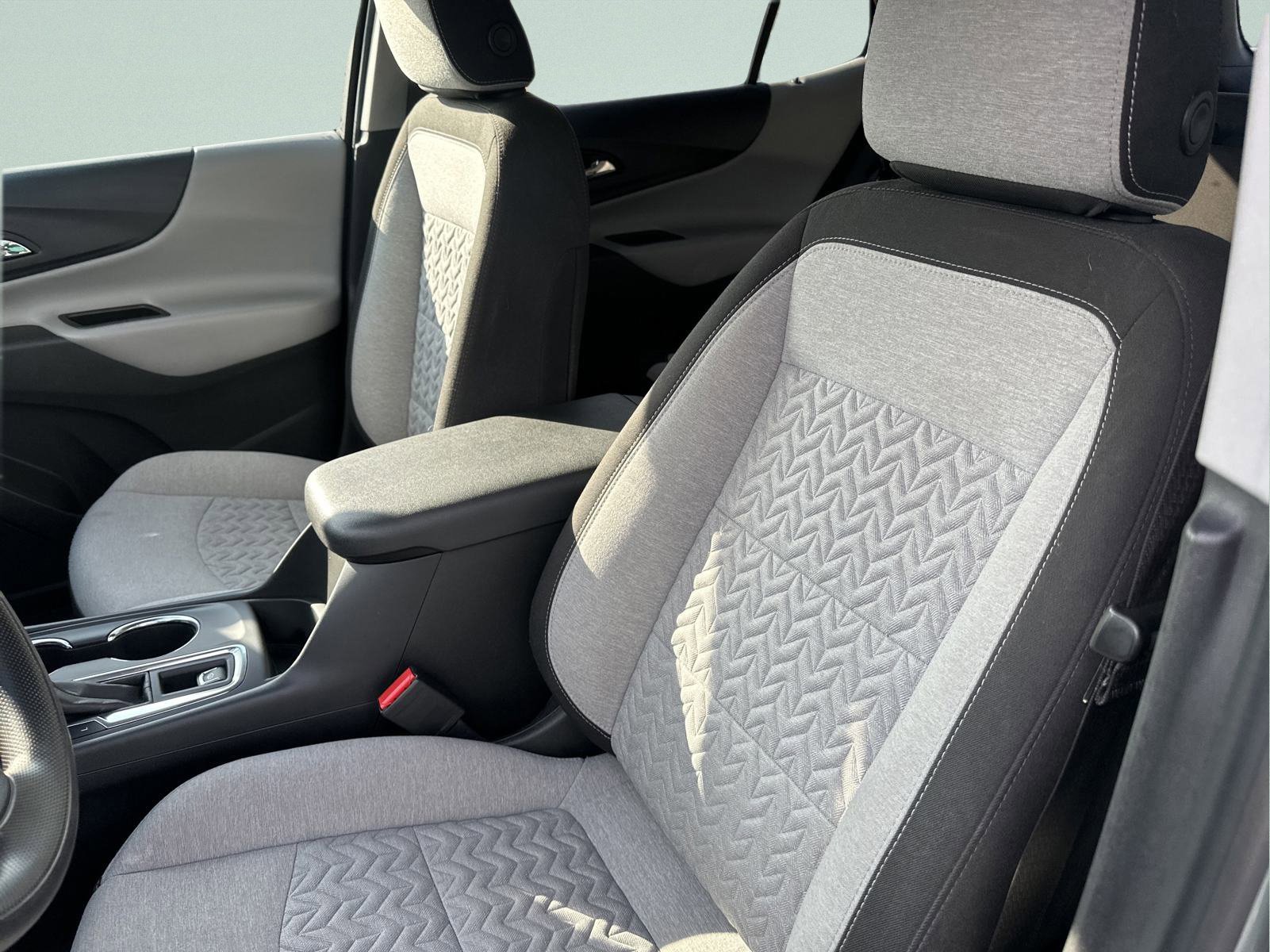 Used 2023 Chevrolet Equinox LT image 8