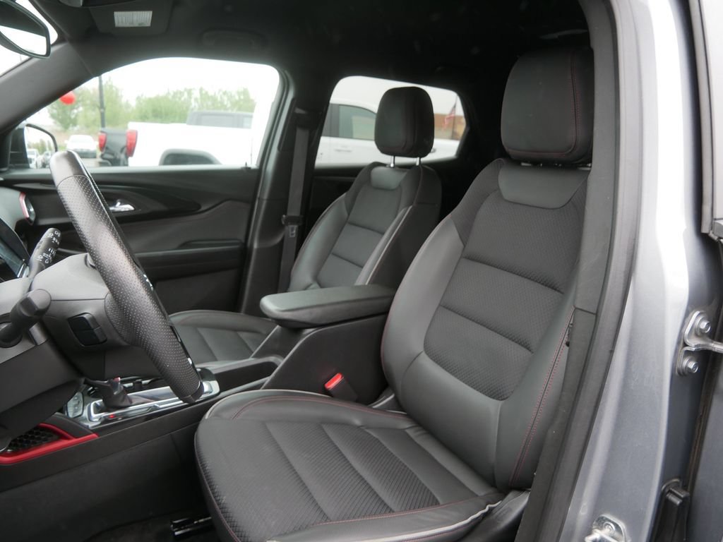 Used 2023 Chevrolet TrailBlazer RS w/ Convenience Package AWD/4WD image 14