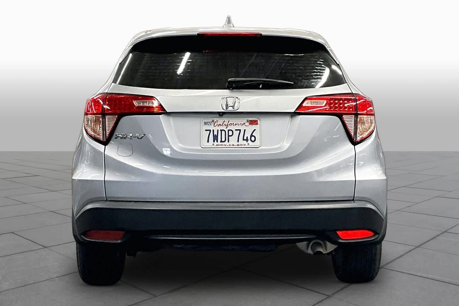 Used 2017 Honda HR-V LX image 4