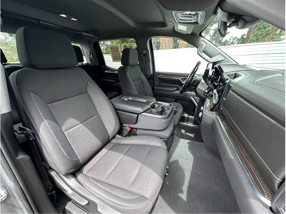 Used 2023 Chevrolet Silverado 1500 LT AWD/4WD image 16