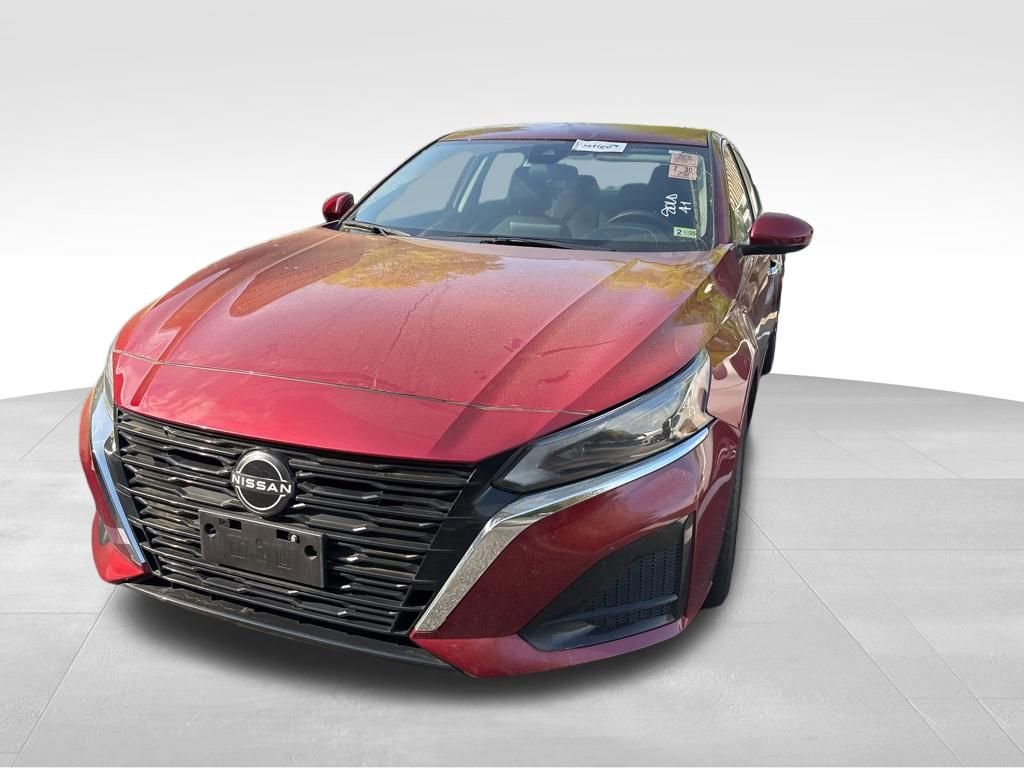 Used 2023 Nissan Altima 2.5 SV image 4