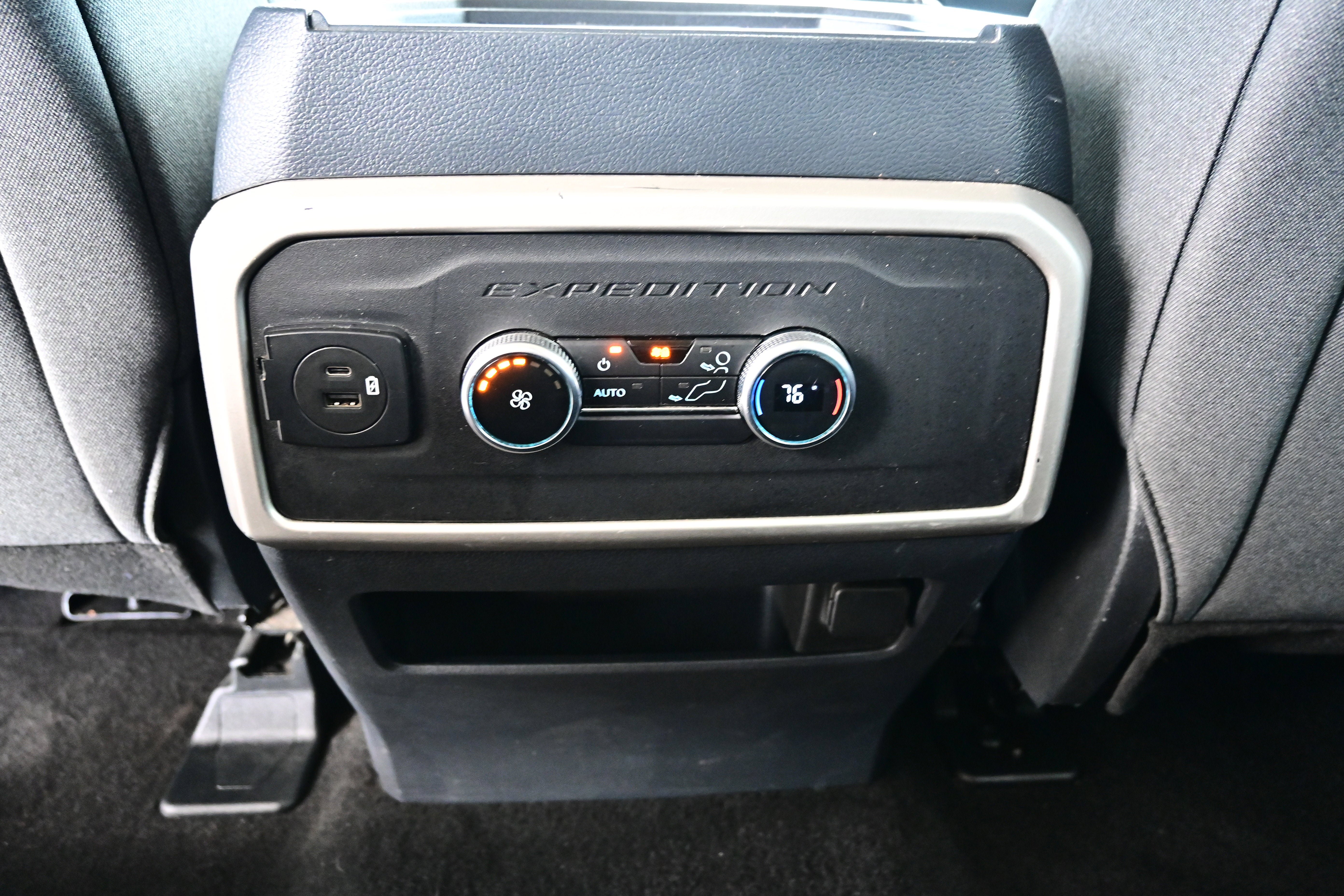 Used 2022 Ford Expedition XLT AWD/4WD image 17