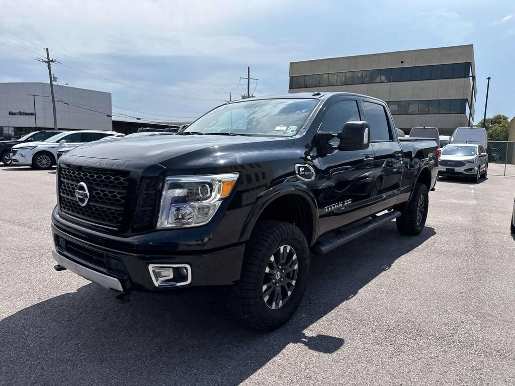 Used 2016 Nissan Titan PRO-4X w/ Pro-4x Convenience Package AWD/4WD image 3