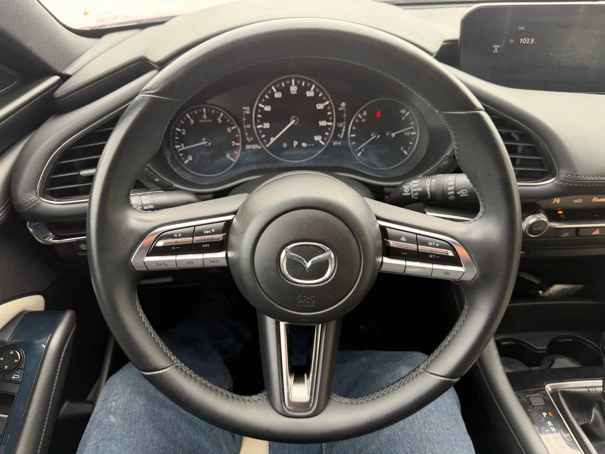 Used 2019 MAZDA MAZDA3 Hatchback 4D image 12