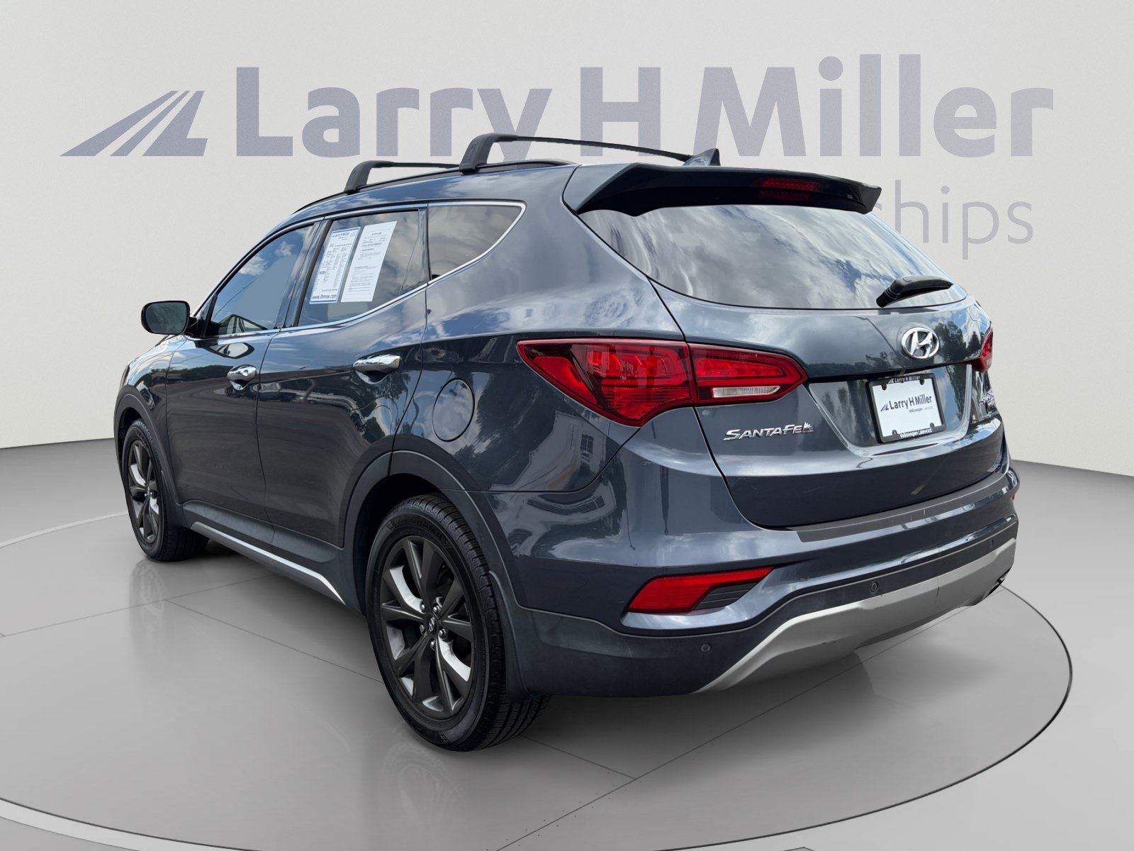 Used 2017 Hyundai Santa Fe Sport AWD/4WD image 3