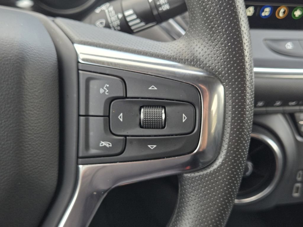 Used 2025 Chevrolet Blazer LT AWD/4WD image 31
