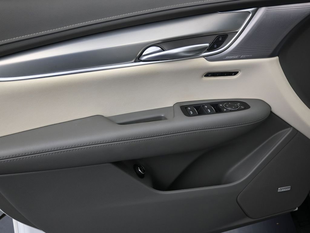 Used 2023 Cadillac XT5 Premium Luxury FWD image 12