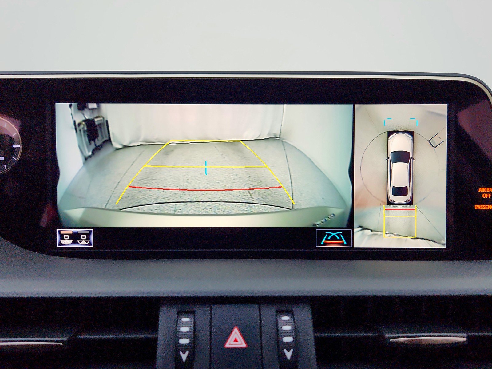Used 2019 Lexus ES 300h w/ Accessory Package 2 FWD image 21