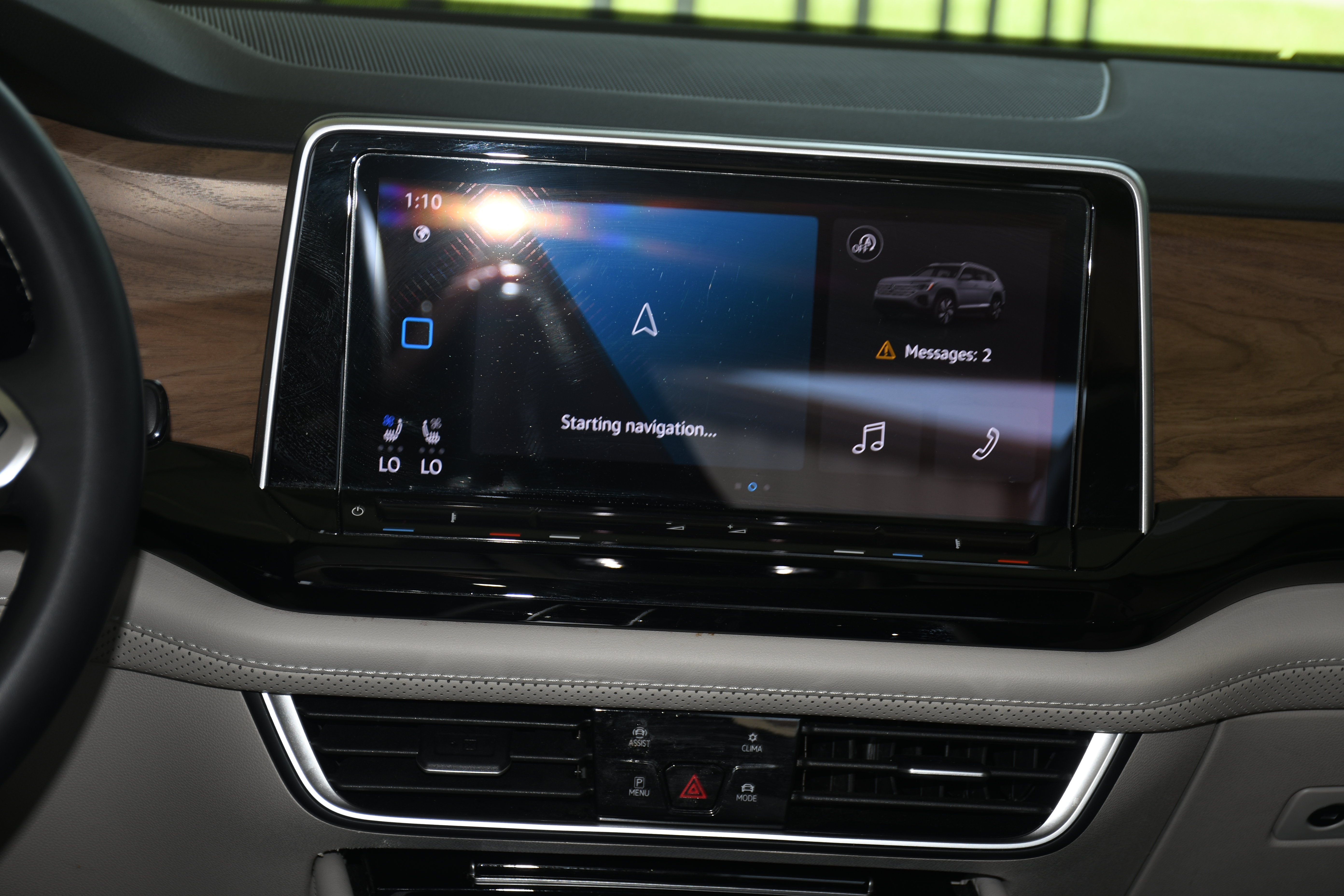 Used 2024 Volkswagen Atlas SE FWD image 17