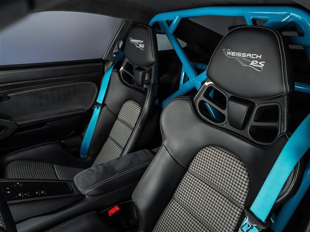 Used 2018 Porsche 911 GT2 RS RWD image 5