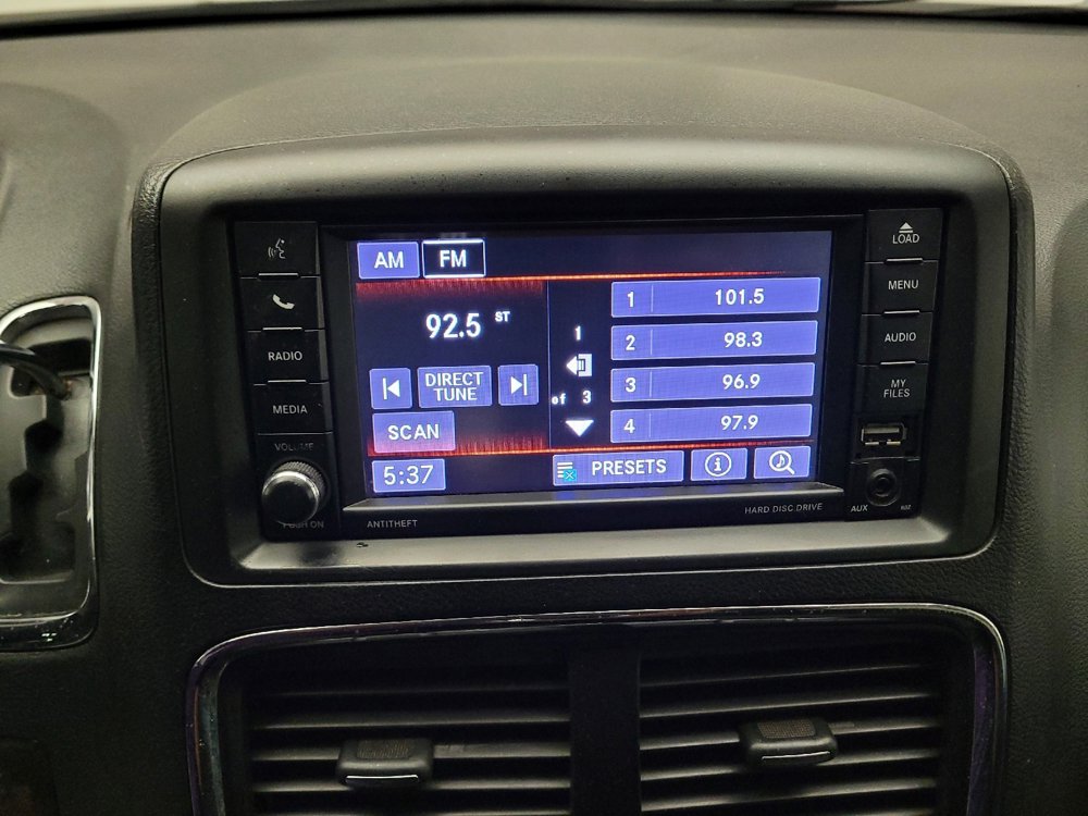 Used 2018 Dodge Grand Caravan SE image 25