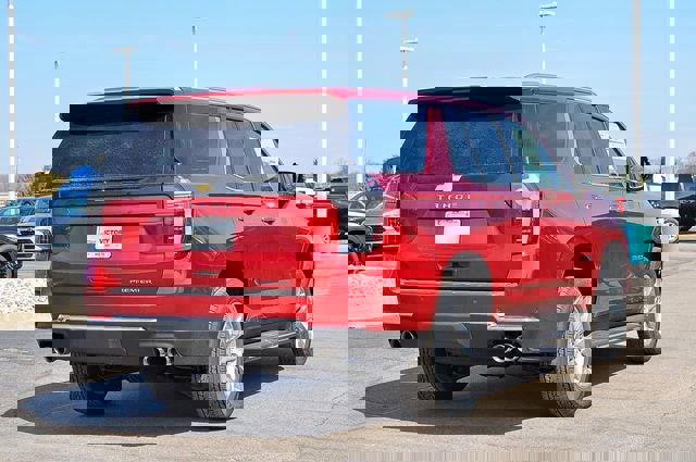 New 2026 Chevrolet Tahoe Premier w/ Sun And Tow Package image 3