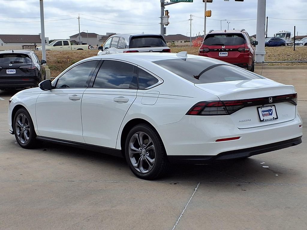 Used 2024 Honda Accord EX image 5