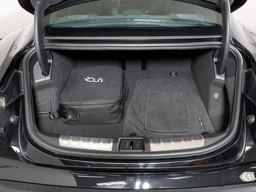 Certified 2024 Porsche Taycan GTS image 14