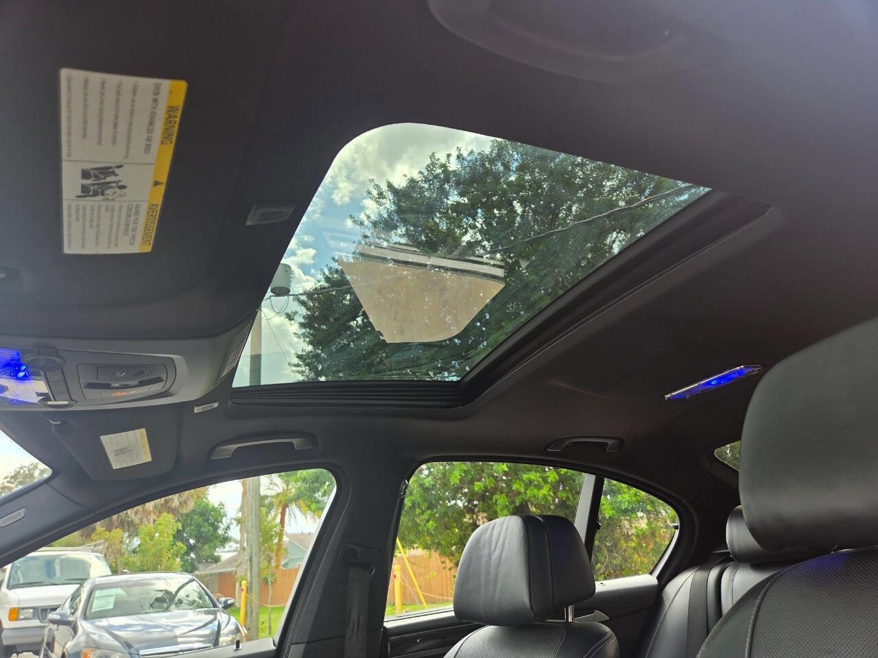 Used 2015 BMW 550i Sedan image 16