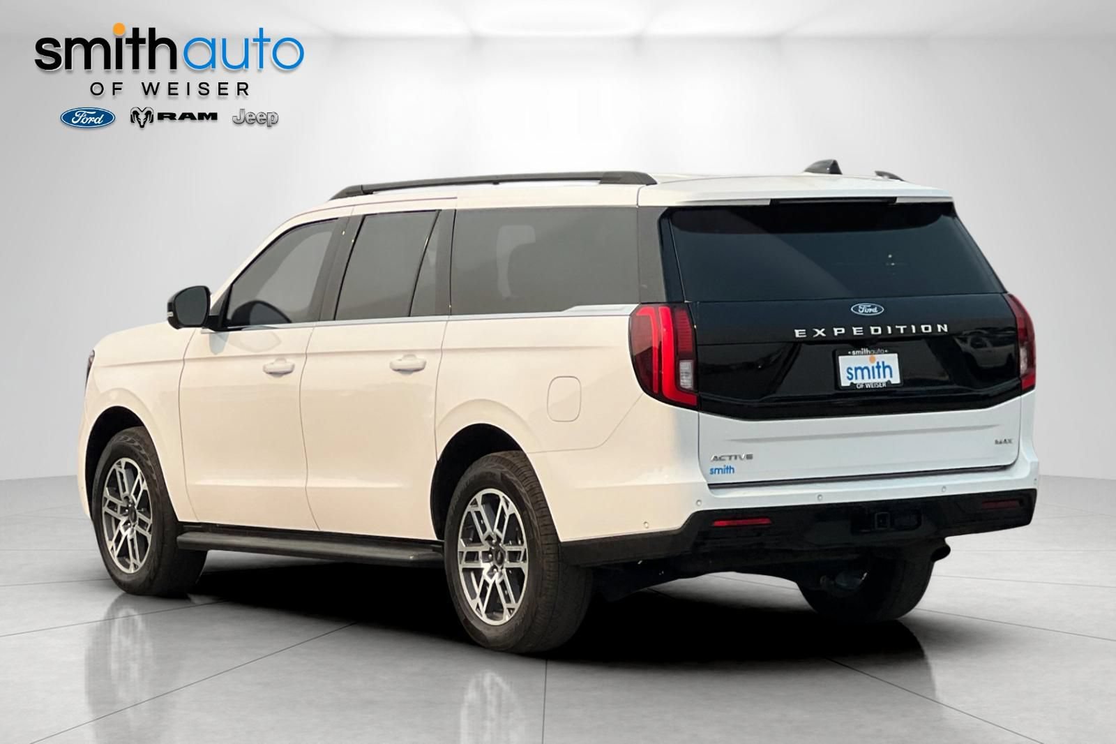 Used 2025 Ford Expedition Max Active AWD/4WD image 7