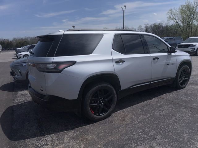 Used 2019 Chevrolet Traverse Premier w/ Redline Edition AWD/4WD image 12
