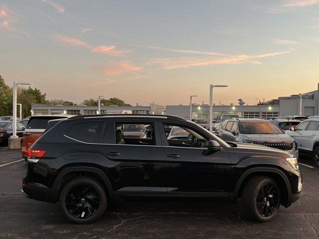 New 2026 Volkswagen Atlas SE image 9