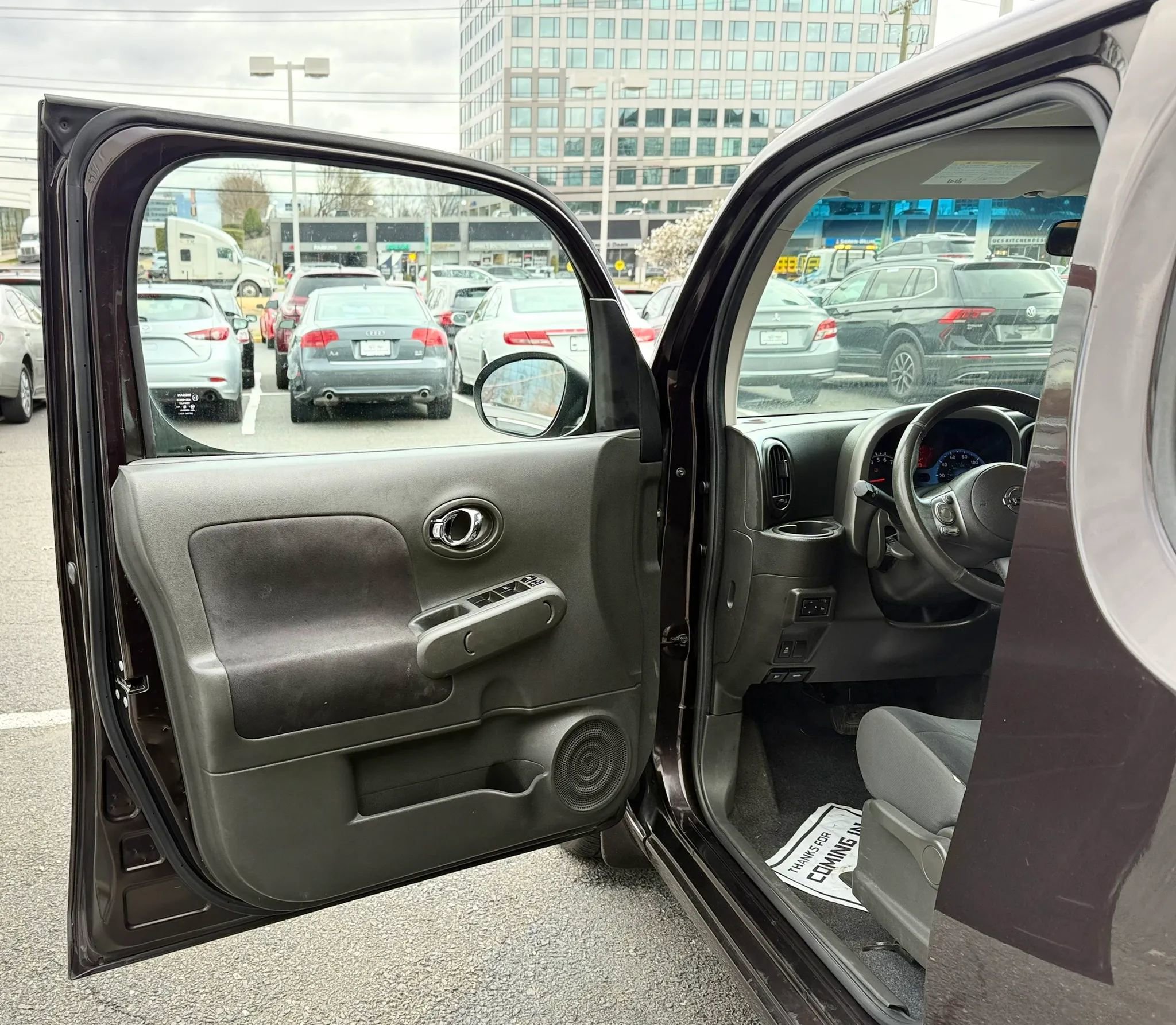 Used 2011 Nissan Cube 1.8 SL w/ Interior Designer Pkg image 9