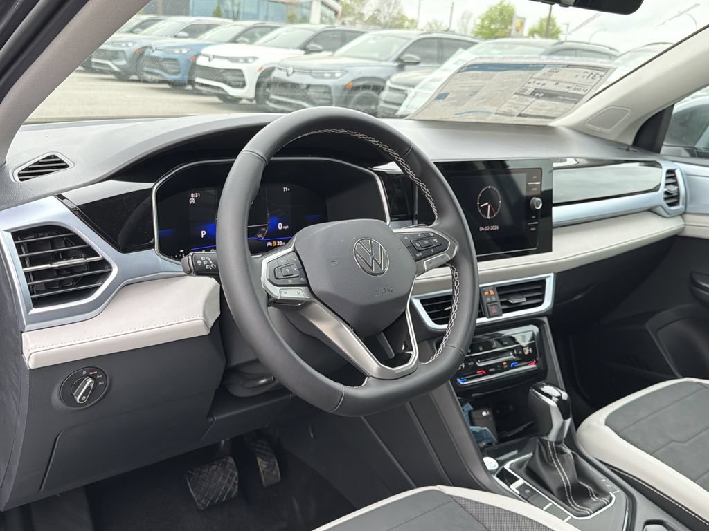 New 2026 Volkswagen Taos SE FWD image 10