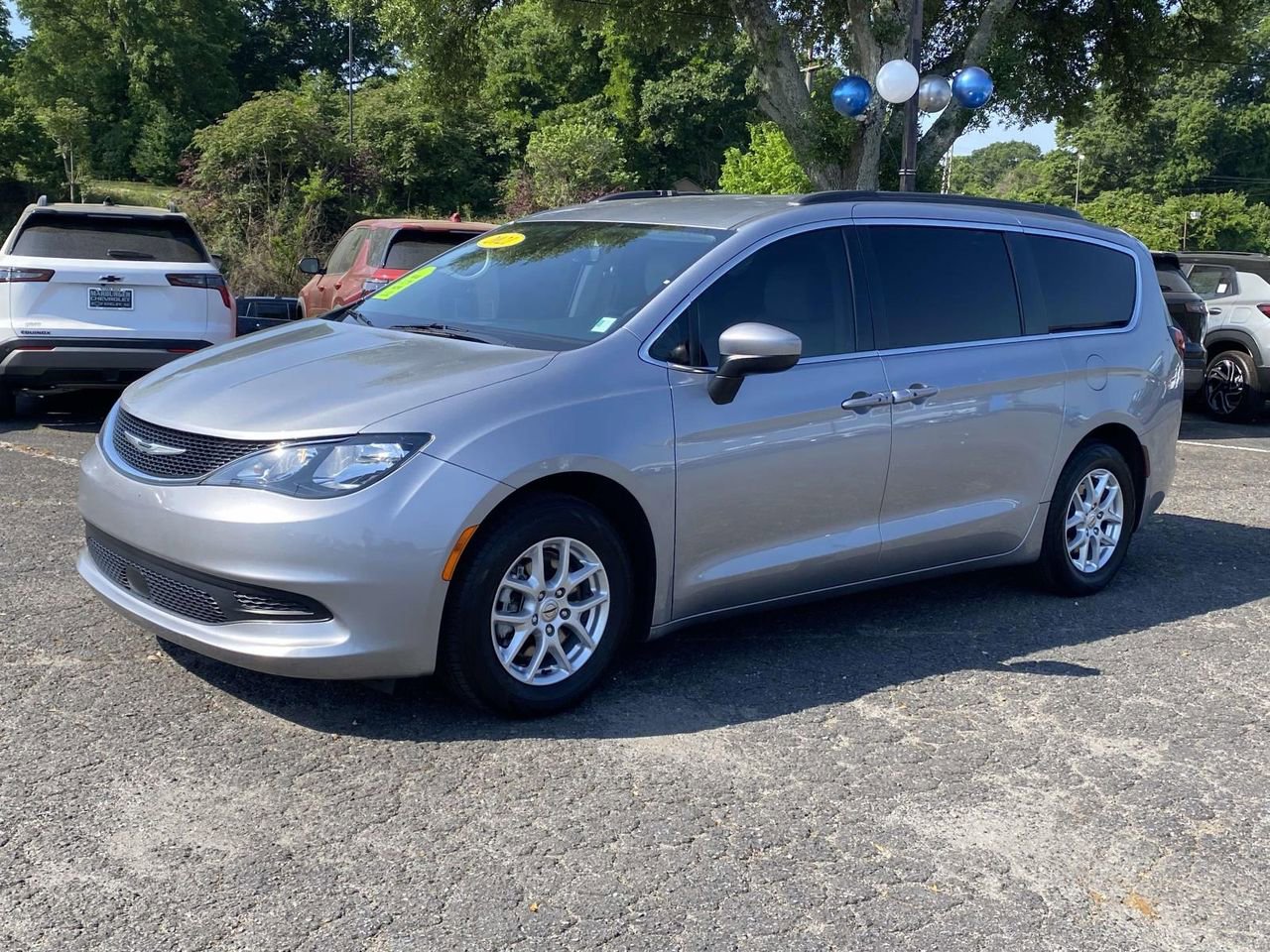 Used 2021 Chrysler Voyager Lxi FWD image 3