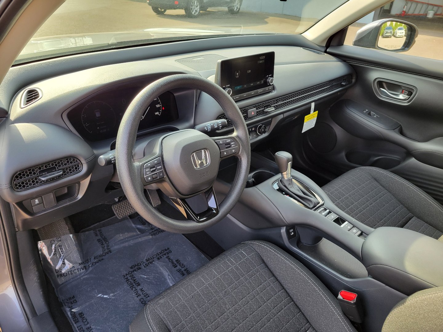 Certified 2025 Honda HR-V LX image 17