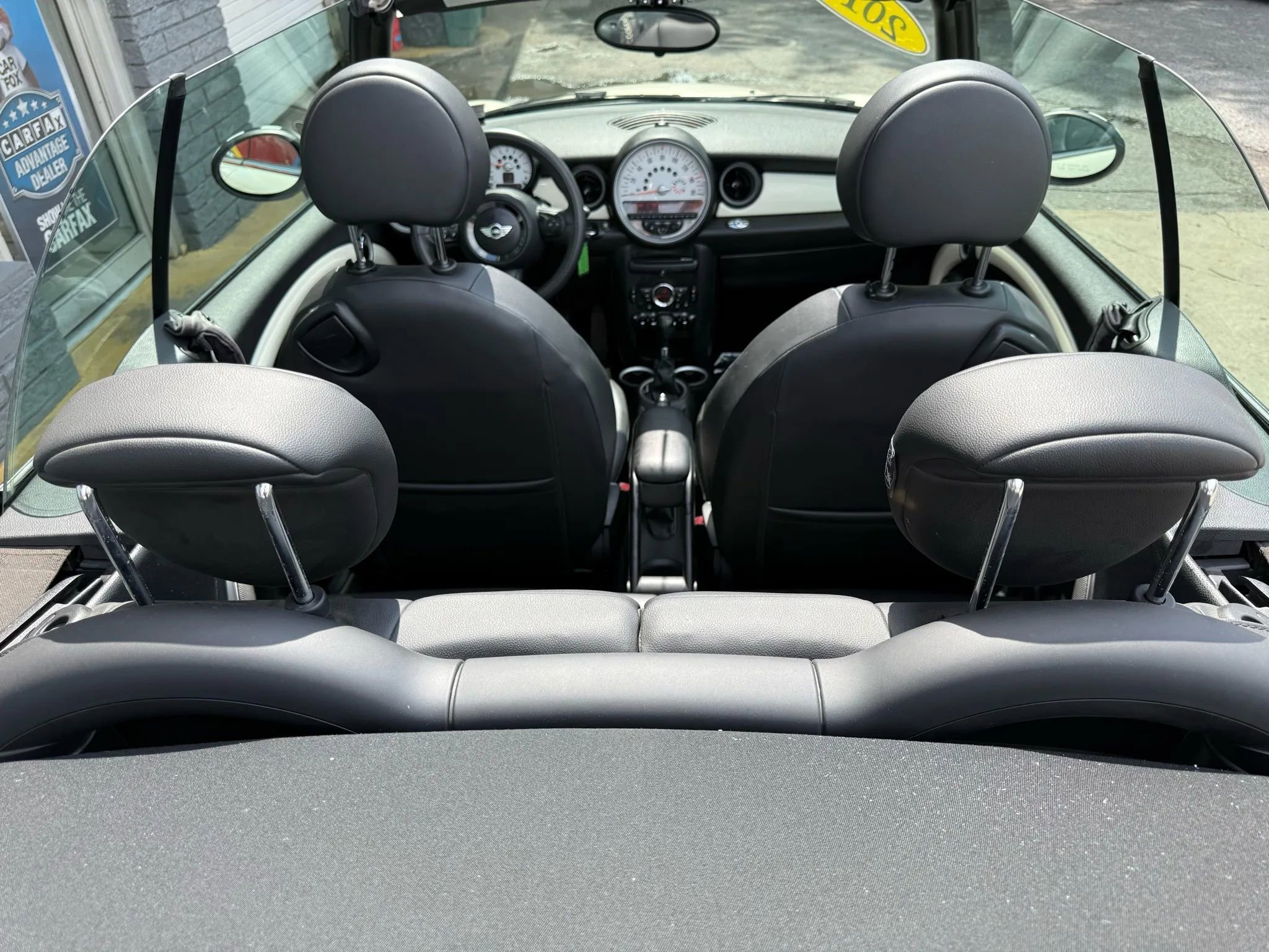 Used 2013 MINI Cooper Convertible image 9