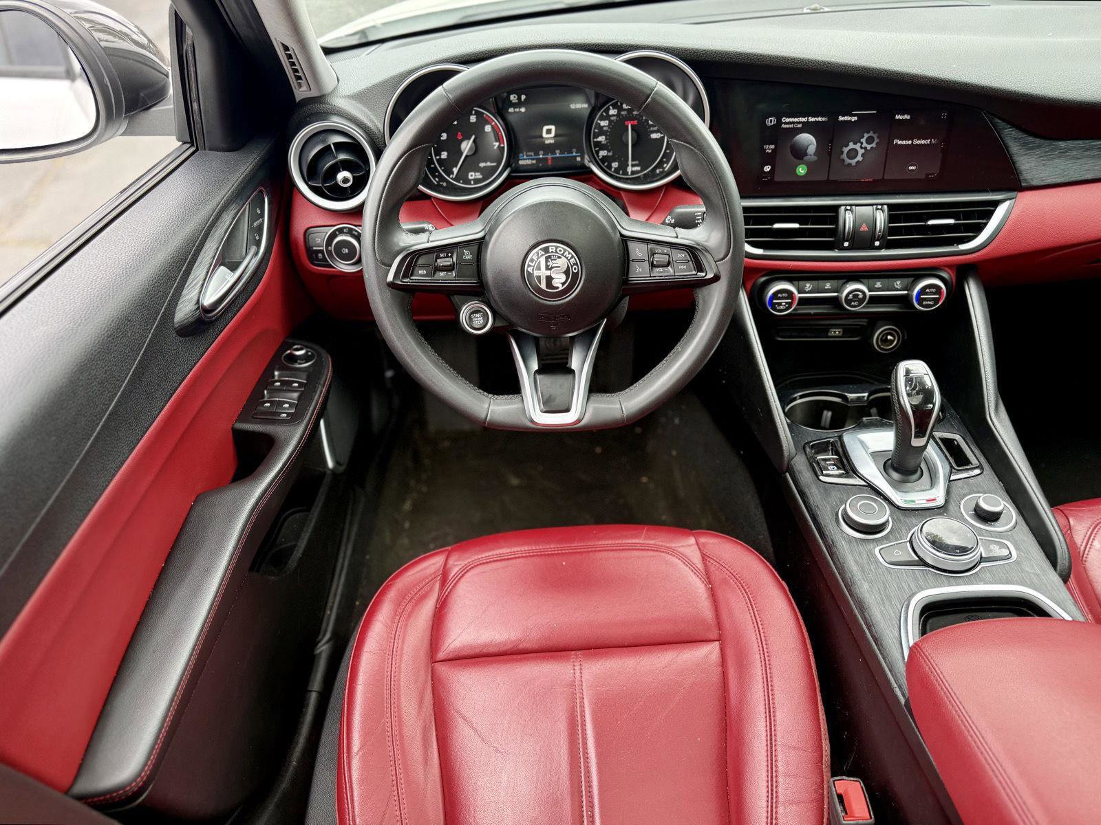 Used 2020 Alfa Romeo Giulia w/ Quick Order Package 22K Sport RWD image 2