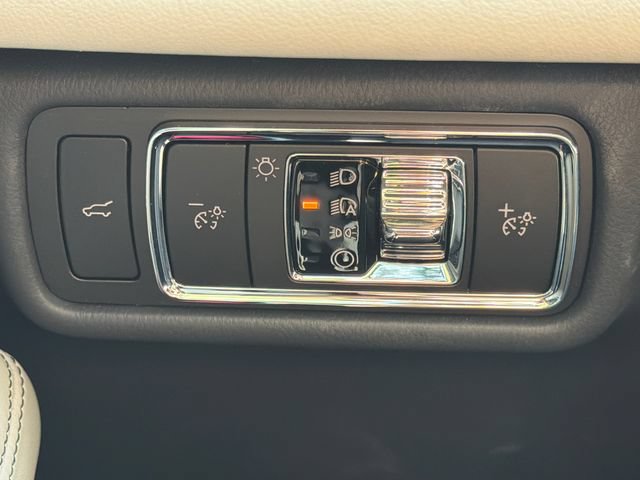 Used 2026 Lincoln Aviator 2WD image 35