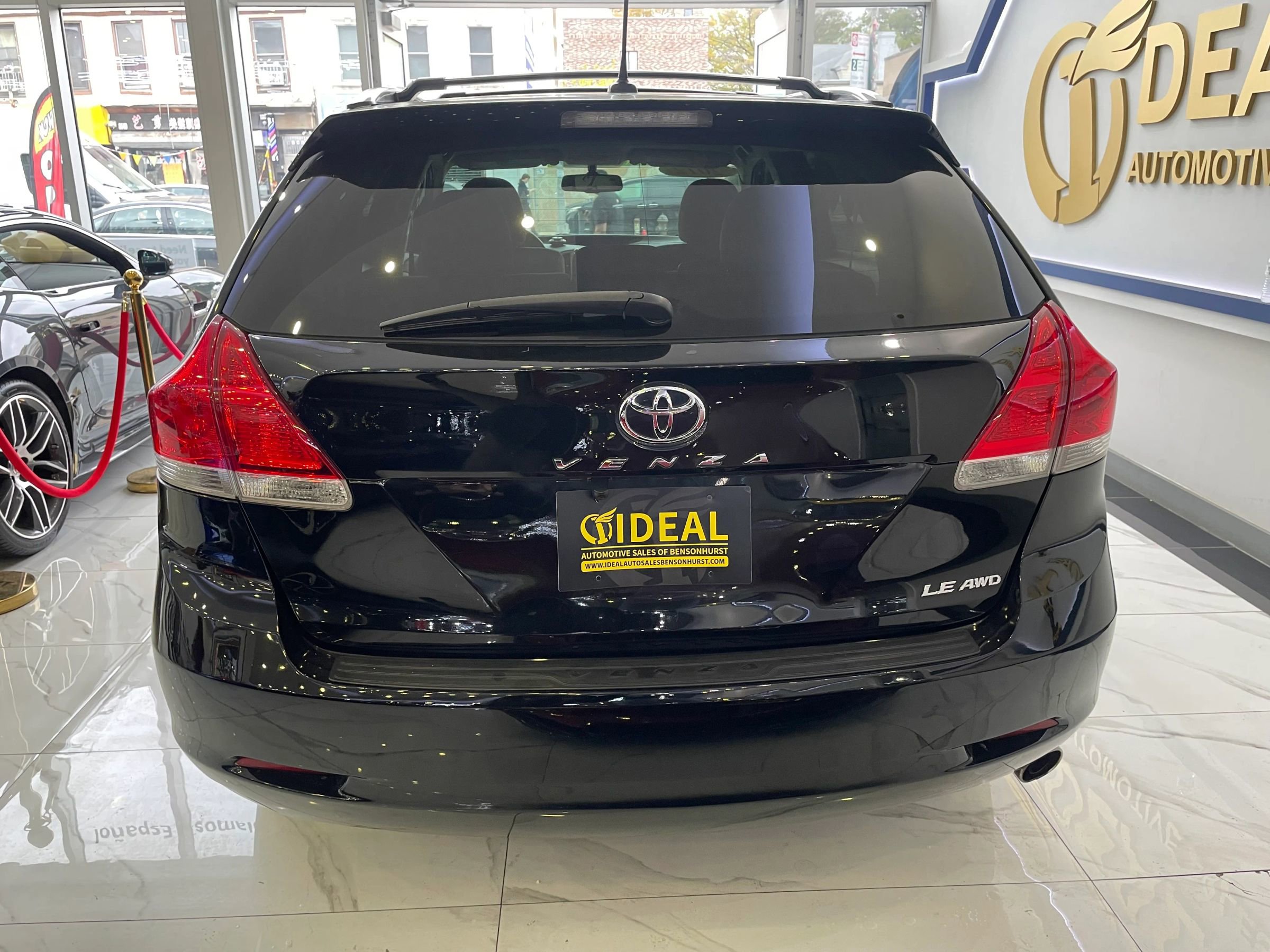 Used 2012 Toyota Venza LE AWD/4WD image 6