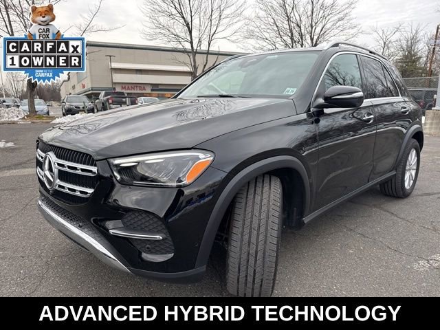 Used 2025 Mercedes-Benz GLE 450e 4MATIC w/ Winter Package image 3