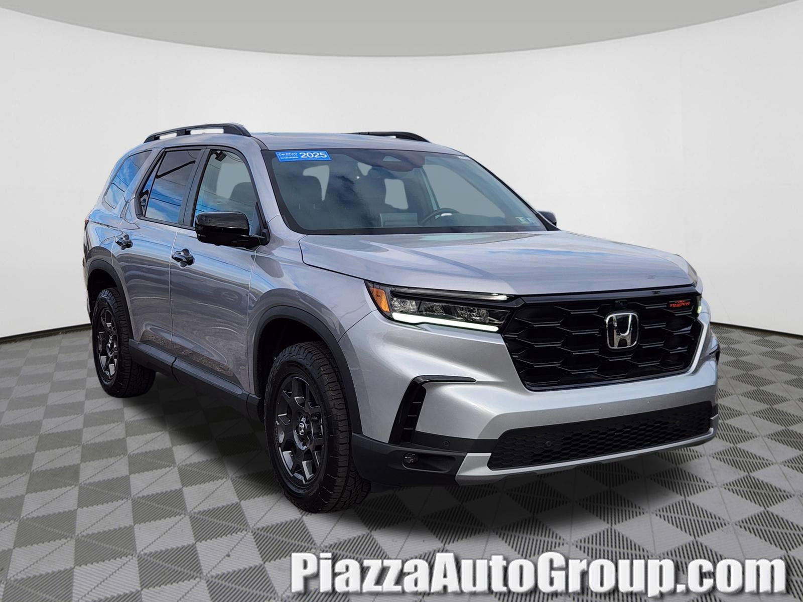 Certified 2025 Honda Pilot TrailSport