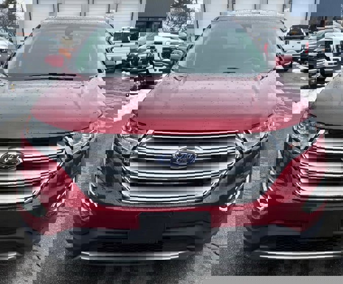 Used 2018 Ford Edge SEL w/ Equipment Group 201A image 2