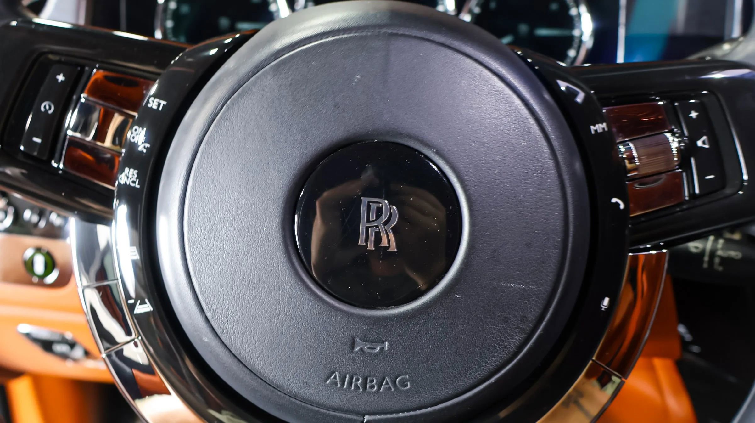 Used 2018 Rolls-Royce Phantom Sedan RWD image 18