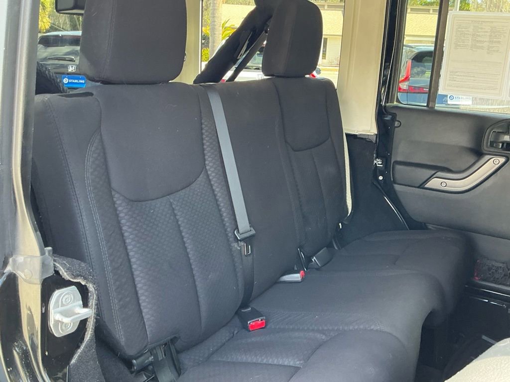 Used 2013 Jeep Wrangler Unlimited Sport image 21