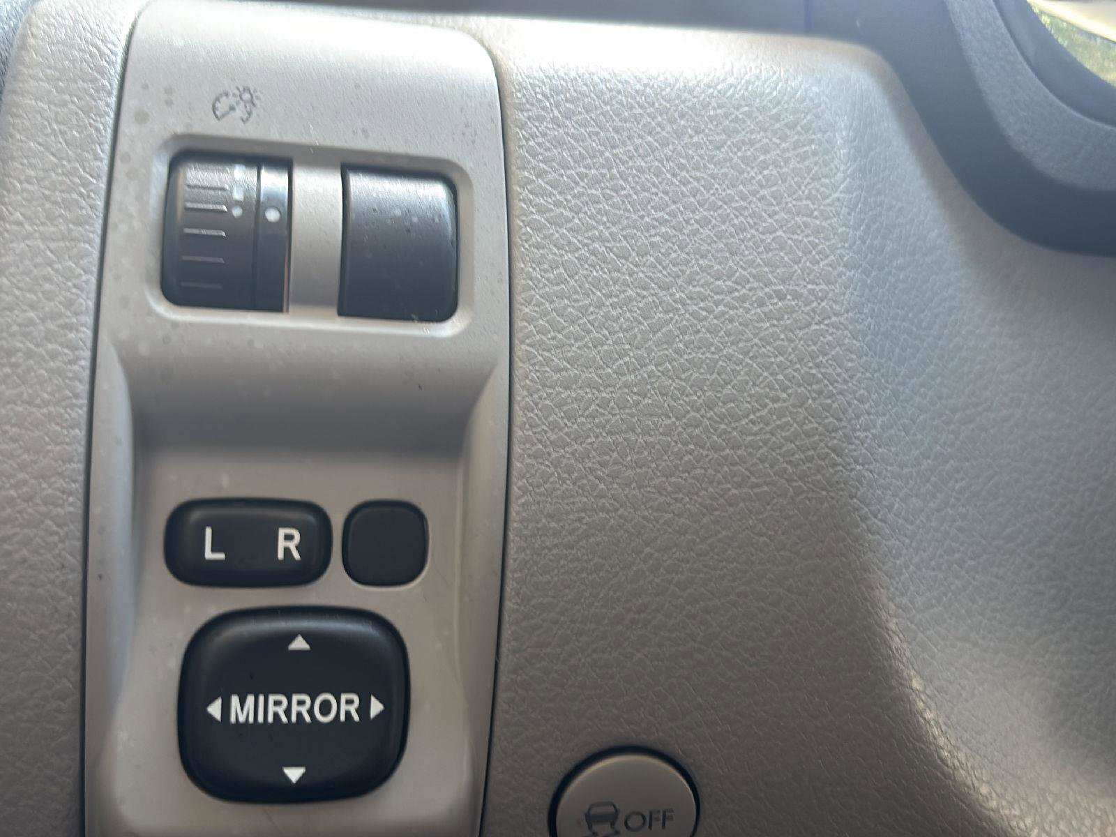 Used 2010 Subaru Forester 2.5X Premium AWD/4WD image 11