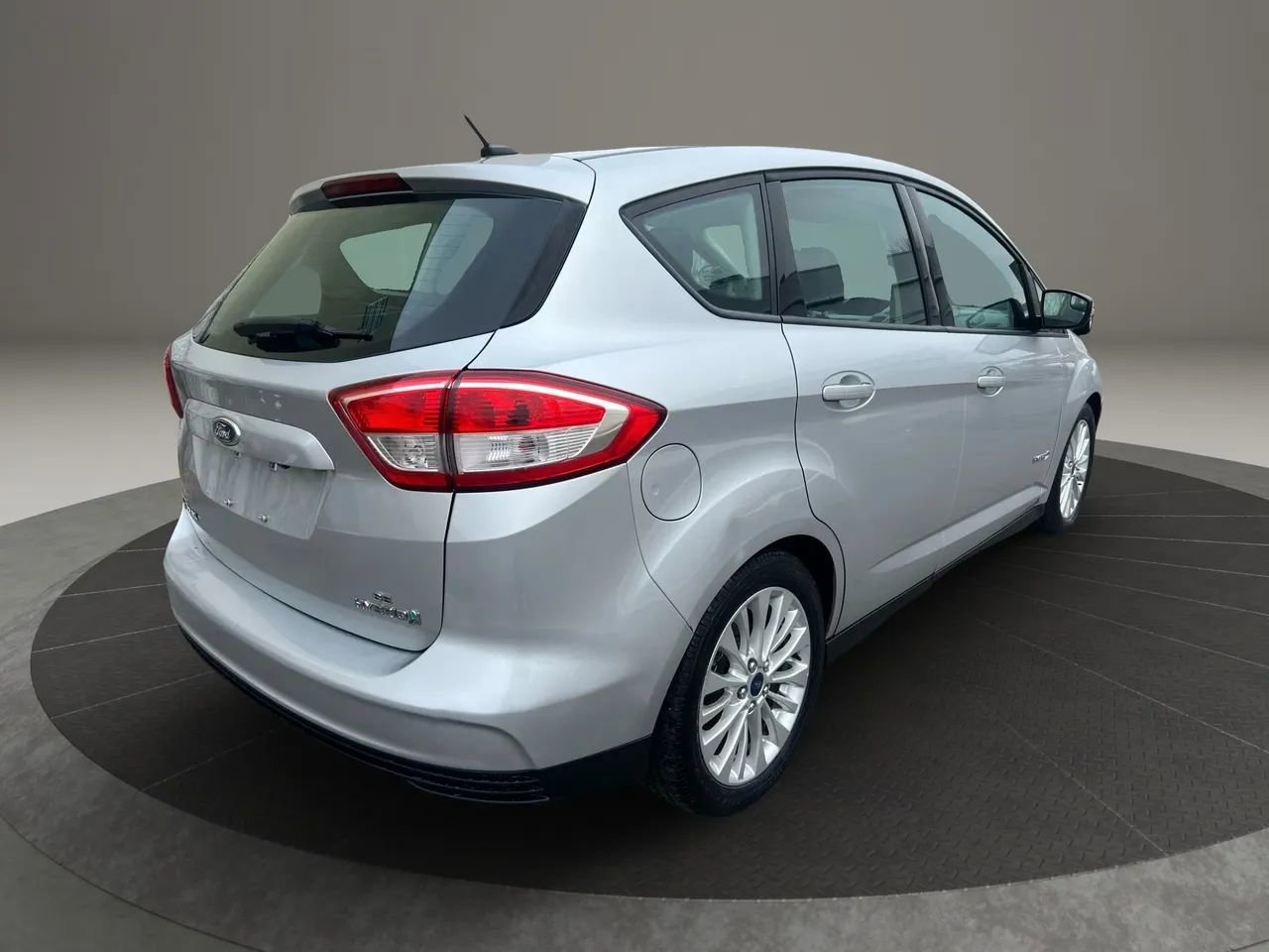 Used 2017 Ford C-MAX SE w/ Equipment Group 202A image 5