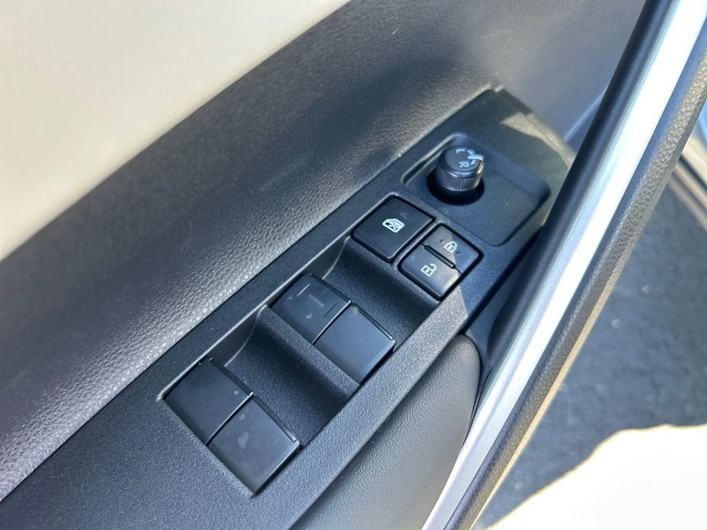 New 2026 Toyota Corolla Cross L image 12