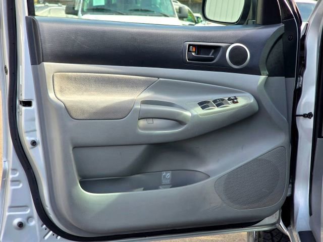 Used 2005 Toyota Tacoma 4x4 Double Cab image 27