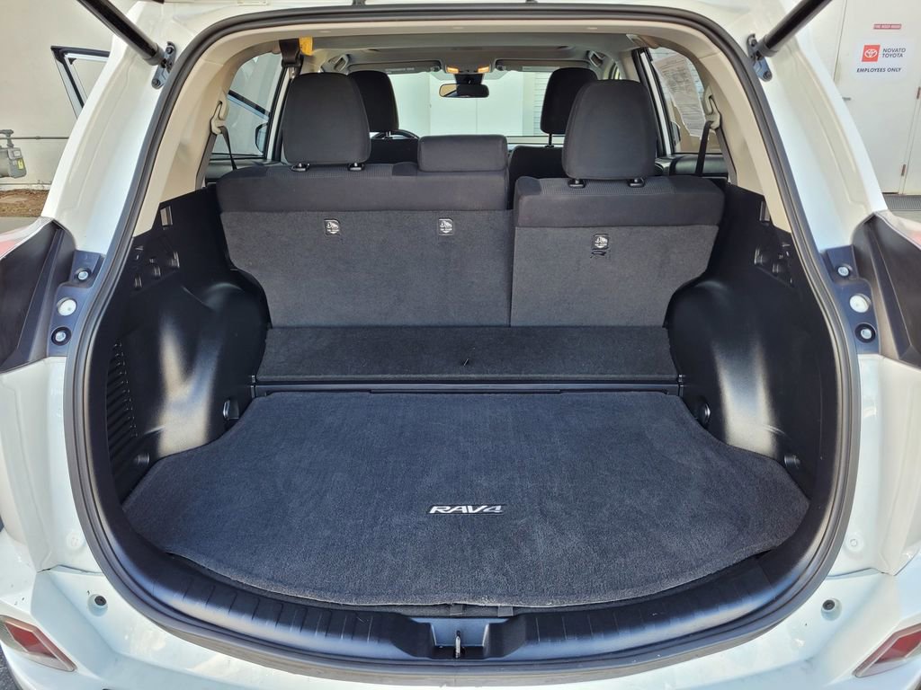 Used 2017 Toyota RAV4 XLE w/ Convenience Package image 25