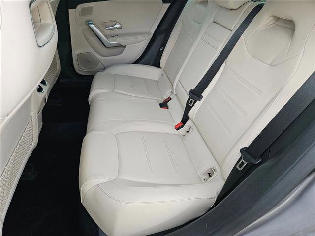 Used 2020 Mercedes-Benz CLA 250 4MATIC image 16