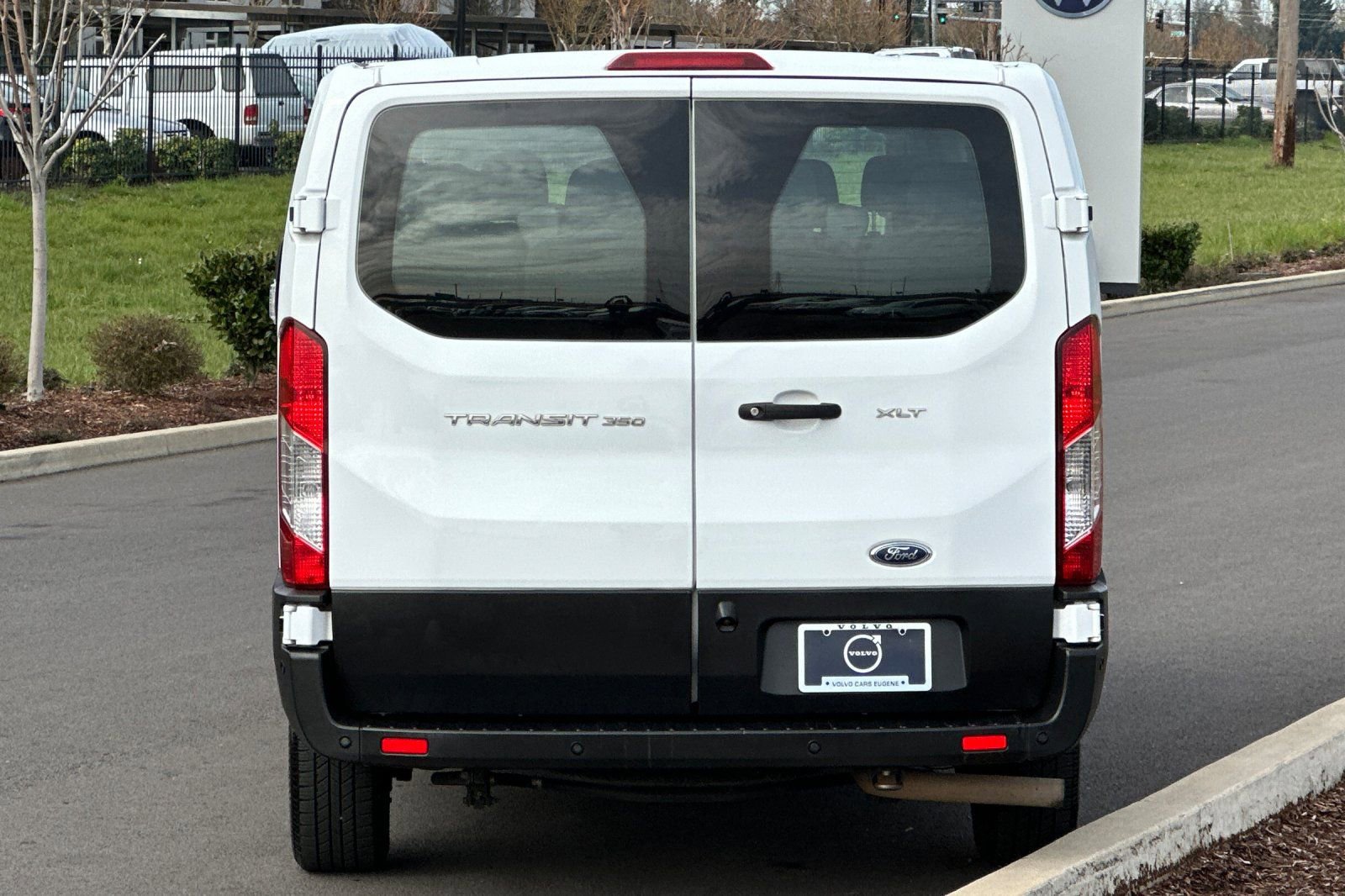 Used 2021 Ford Transit 350 XLT image 4