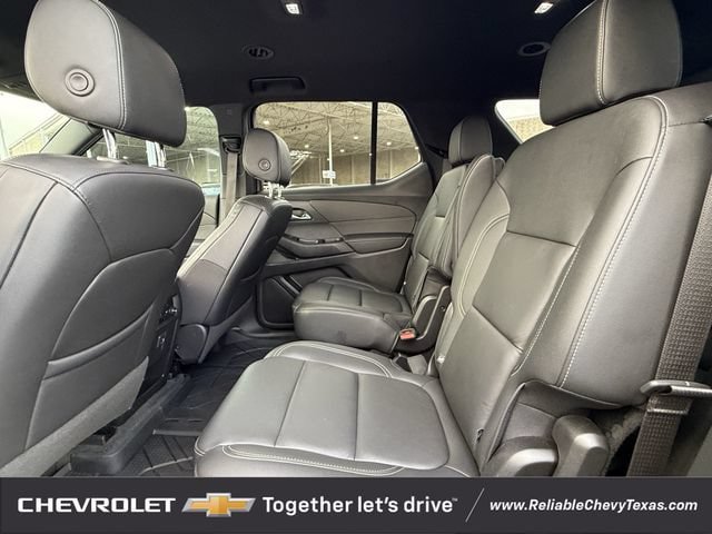 Used 2022 Chevrolet Traverse LT FWD image 28