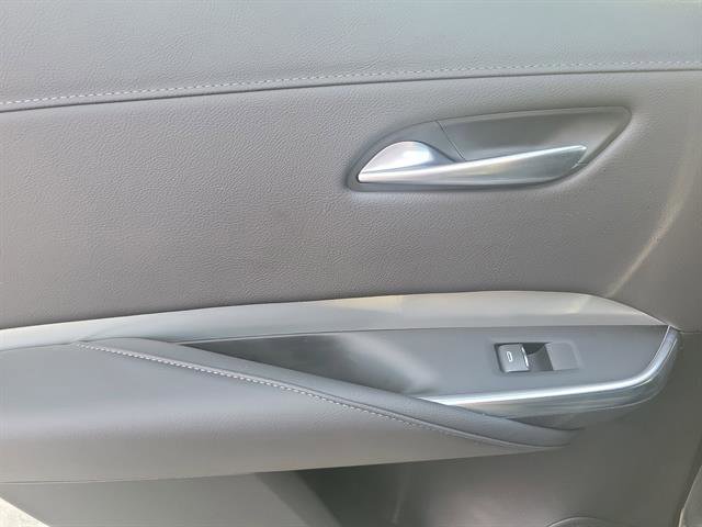 Certified 2023 Cadillac XT4 Premium Luxury image 32