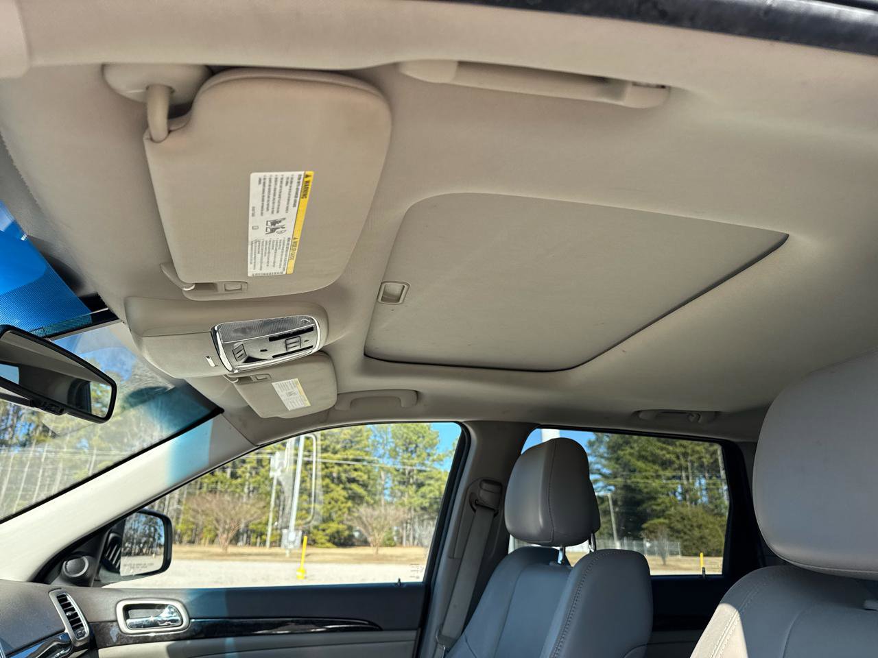 Used 2012 Jeep Grand Cherokee Laredo image 12