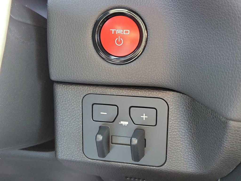 Used 2026 Toyota Tundra TRD Pro AWD/4WD image 8