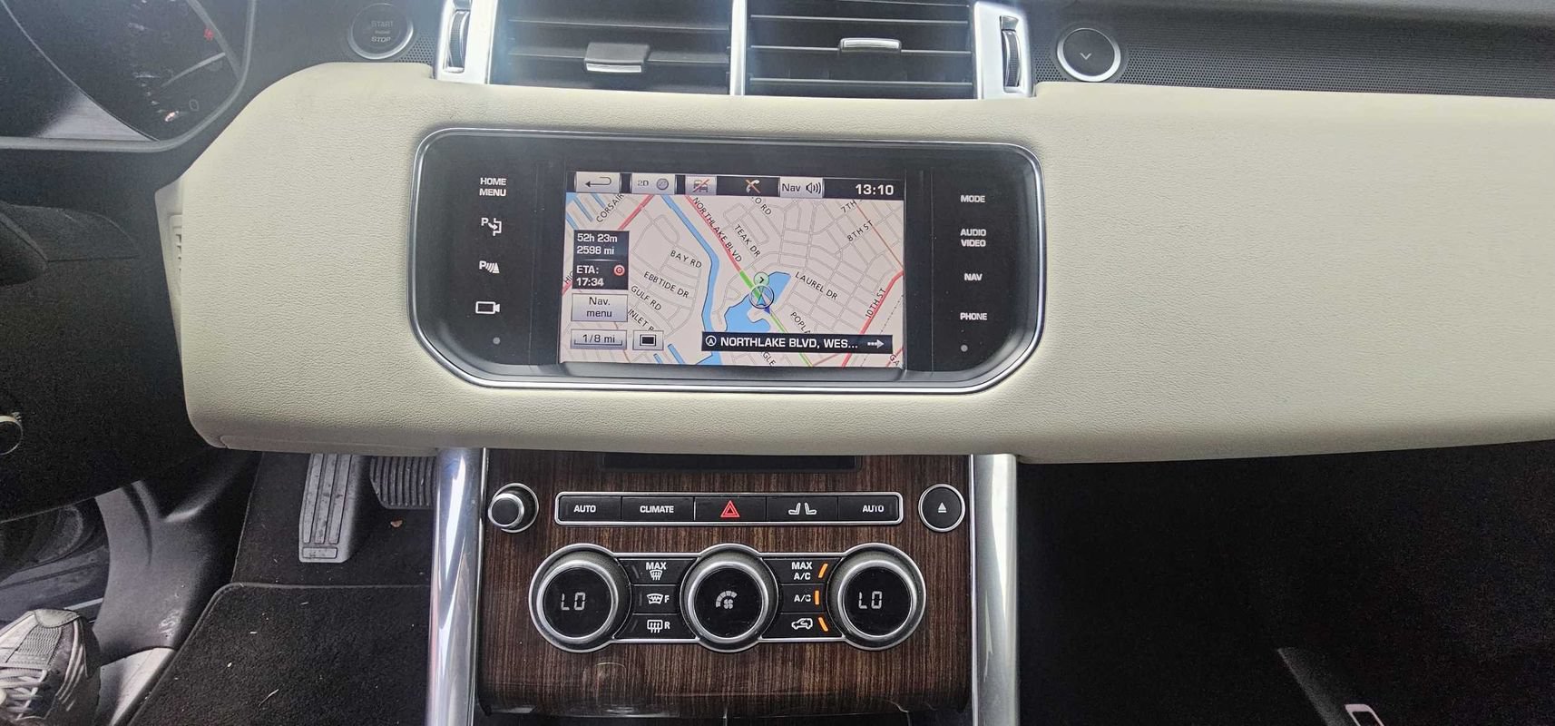 Used 2014 Land Rover Range Rover Sport Supercharged AWD/4WD image 13